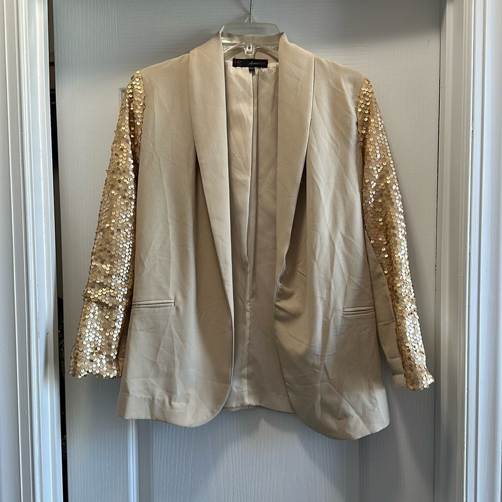 Sequin Arm Blazer